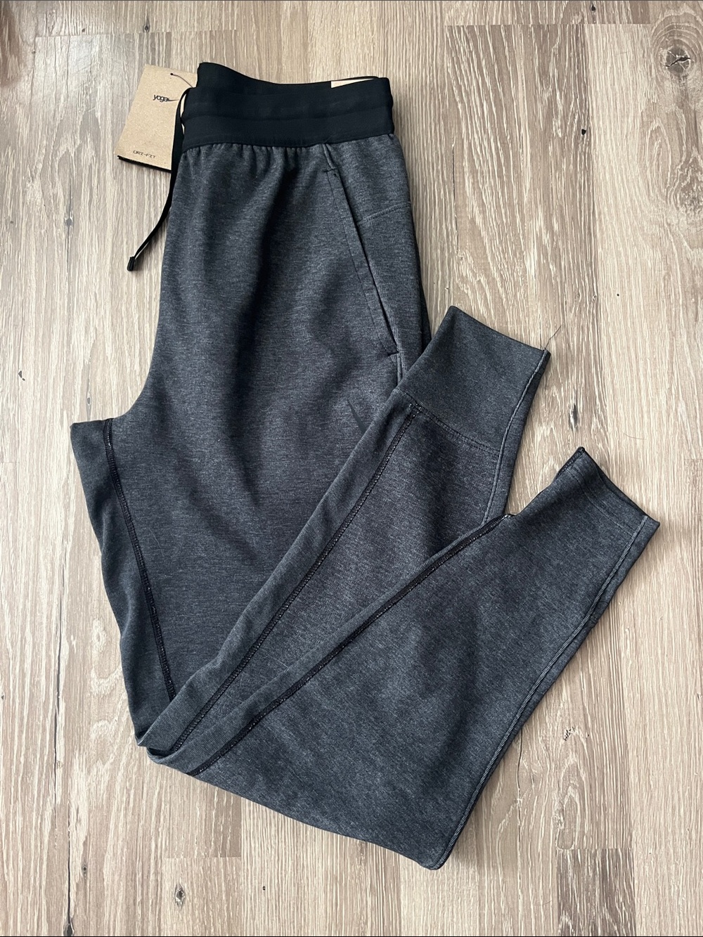 NWT Nike yoga sweatpants/S